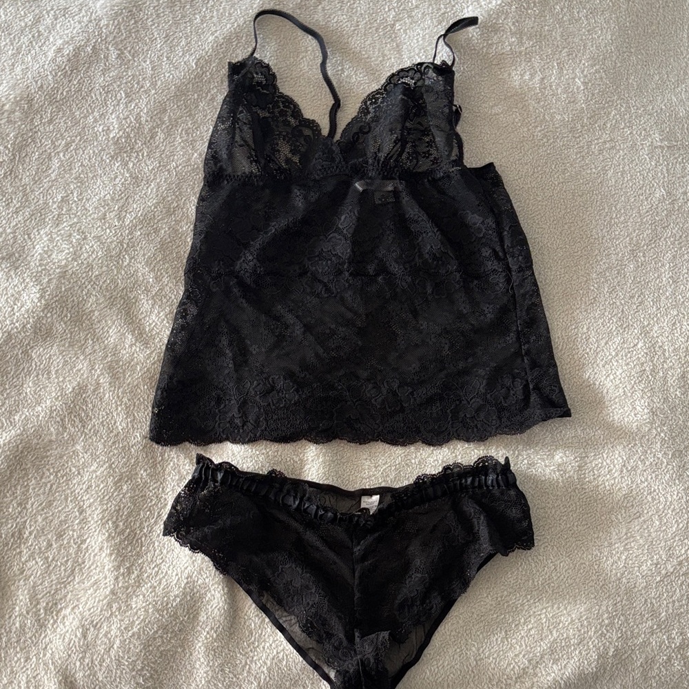 Victoria's Secret Elegant Black Lace top and panty size M